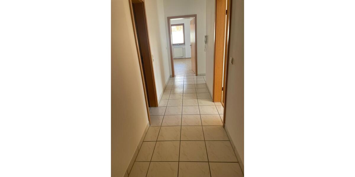 Etagenwohnung Volkach - 3 Zimmer, 78 m&sup2;, 780&euro; | Angebot:25614035