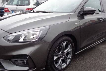 Ford Focus 103.000 km 10.899 € Tauberbischofsheim 97941