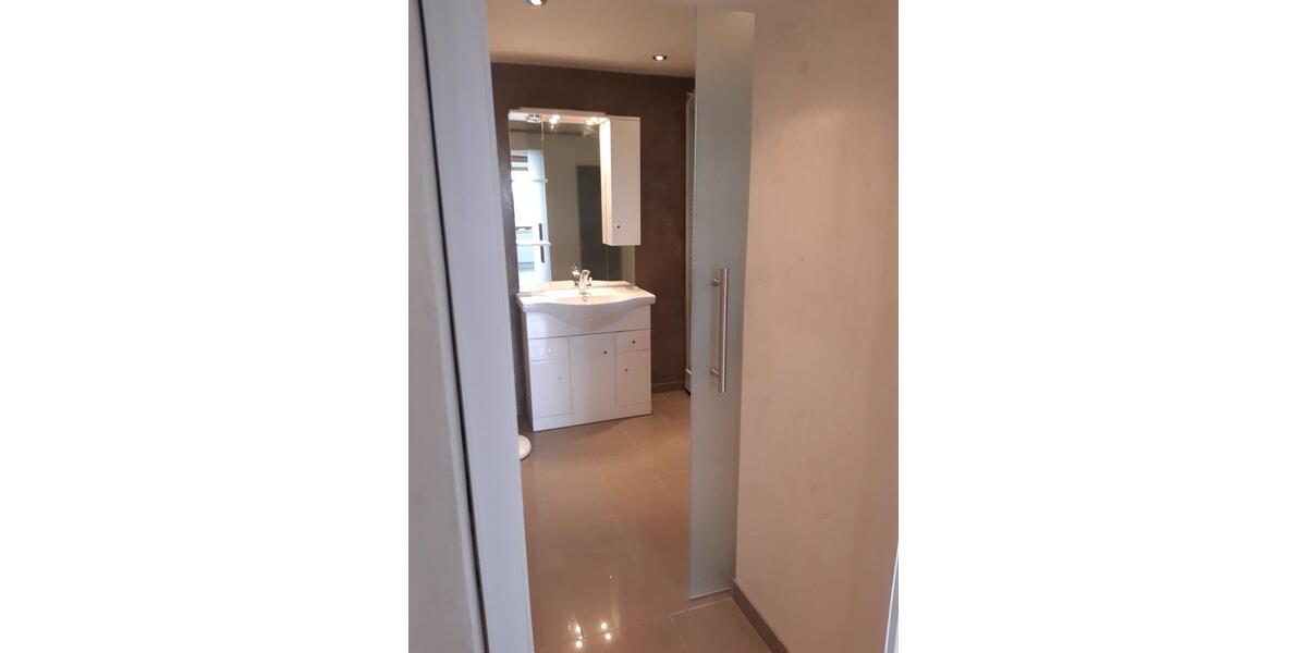 2 Zimmer Wohnung vollmöbliert ab sofort 2 zimmer