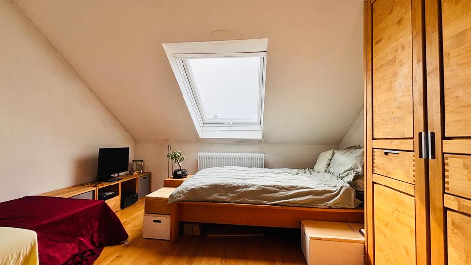 Dachgeschoßwohnung Eisingen - 3.5 Zimmer, 87 m&sup2;, 298.000&euro; | Angebot:26022242