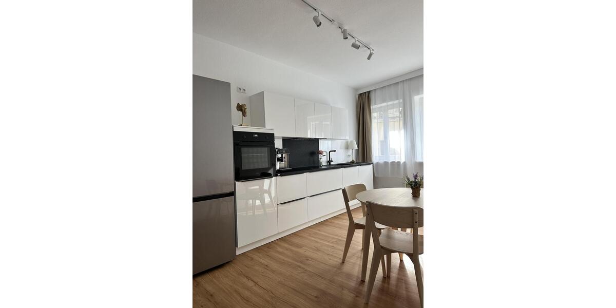 Etagenwohnung Würzburg - 2.5 Zimmer, 72 m&sup2;, 1.390&euro; | Angebot:26495596