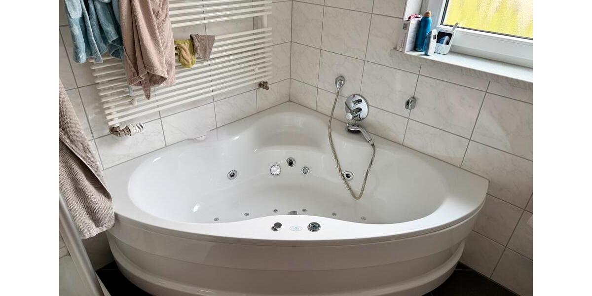 Erdgeschoßwohnung Gerbrunn - 4 Zimmer, 136 m&sup2;, 1.450&euro; | Angebot:26566782