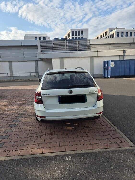 Skoda Octavia 135.000 km 13.500 € Würzburg 97070