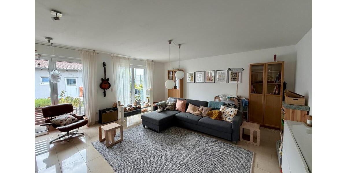 Erdgeschoßwohnung Gerbrunn - 4 Zimmer, 136 m&sup2;, 1.450&euro; | Angebot:26566782