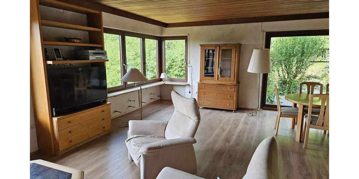 Einfamilienhaus Ochsenfurt - 8 Zimmer, 196 m&sup2;, 698.000&euro; | Angebot:25698650