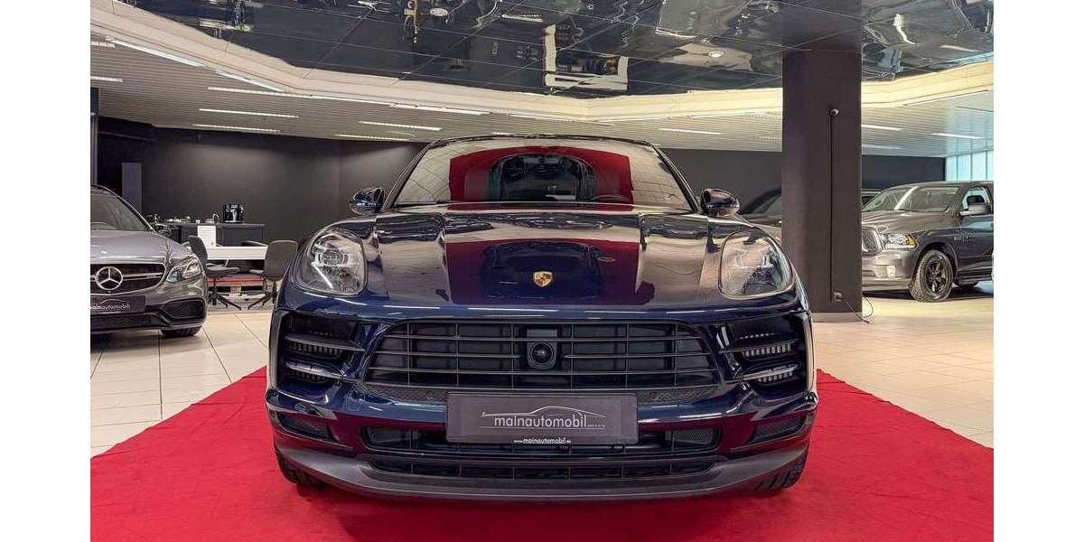 Porsche Macan 82.500 km 52.490 &euro; Würzburg 97070