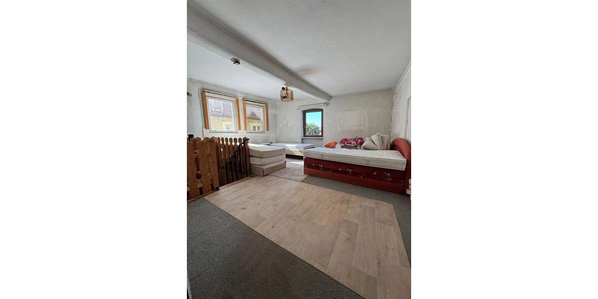 Mehrfamilienhaus, Wohnhaus Volkach - 18 Zimmer, 460 m&sup2;, 475.000&euro; | Angebot:26963180