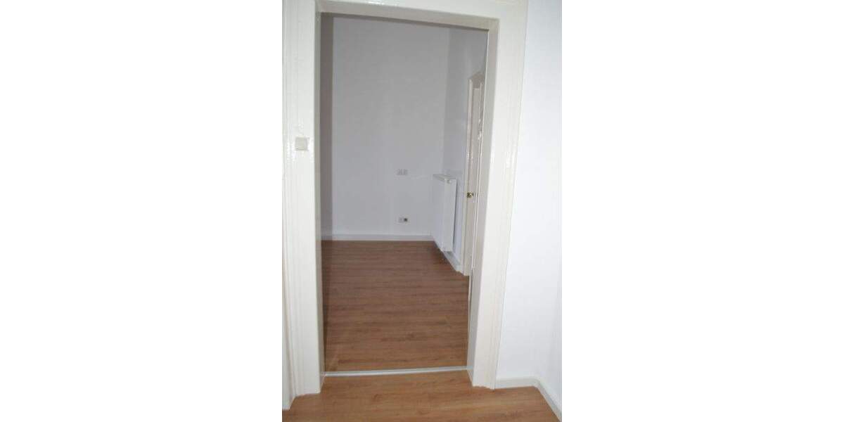 Etagenwohnung Kitzingen - 4 Zimmer, 114 m&sup2;, 830&euro; | Angebot:24906126