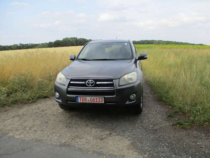 RAV 4