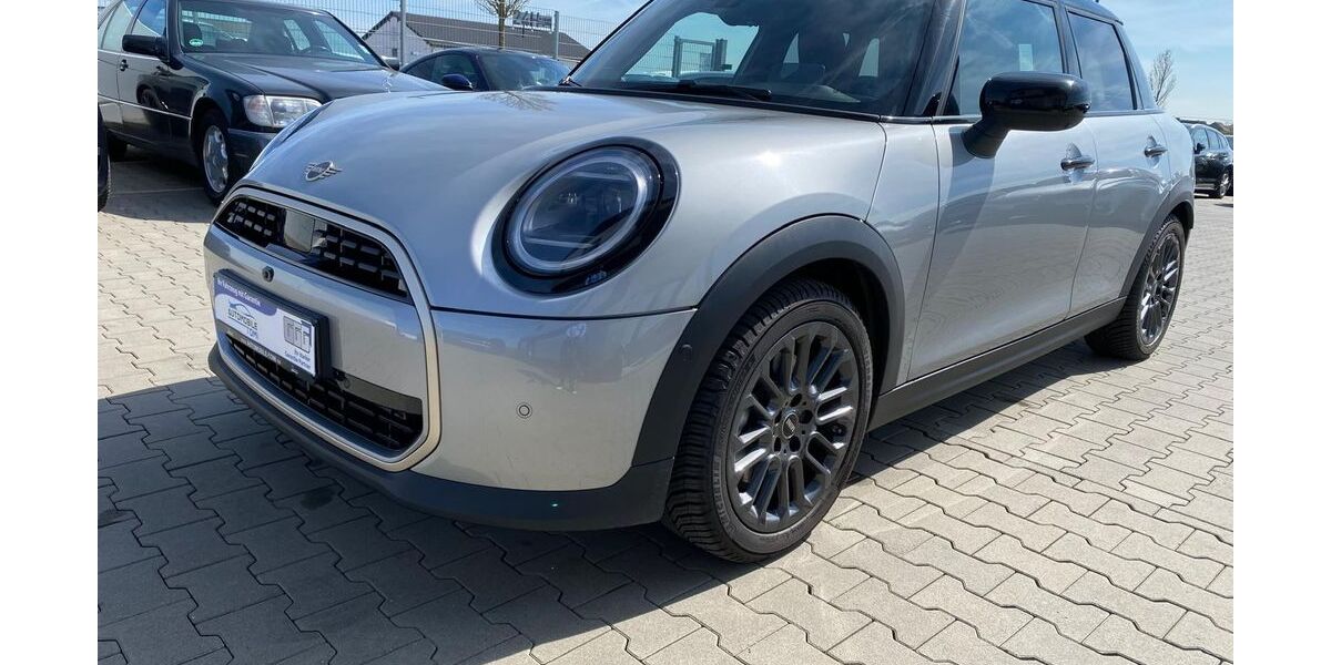 Mini Cooper C 2.238 km 28.900 &euro; Bergtheim 97241