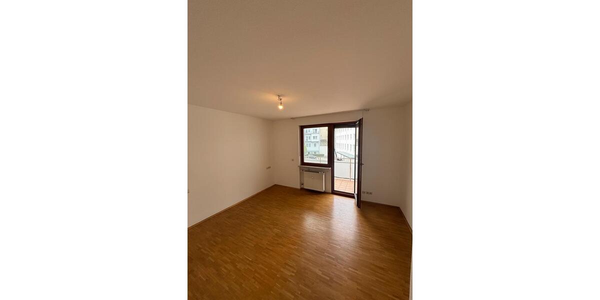 Etagenwohnung Würzburg - 3 Zimmer, 98 m&sup2;, 1.372&euro; | Angebot:26269102