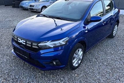 Dacia Sandero 14.000 km 12.500 &euro; Würzburg 97076