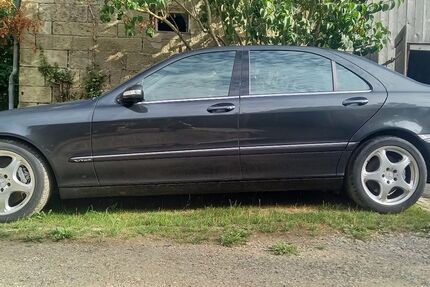 Mercedes-Benz S 600 267.000 km 5.700 &euro; Rüdenhausen 97355