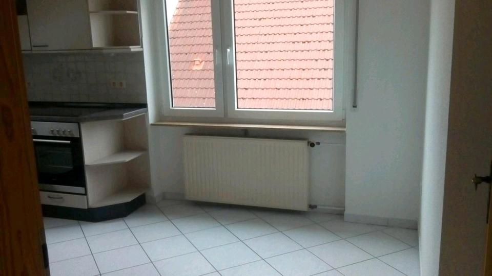 Dachgeschoßwohnung Prosselsheim - 4 Zimmer, 120 m&sup2;, 700&euro; | Angebot:26211442