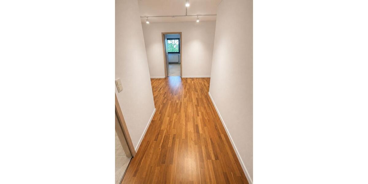 Etagenwohnung Veitshöchheim - 4 Zimmer, 100 m&sup2;, 1.400&euro; | Angebot:26614907