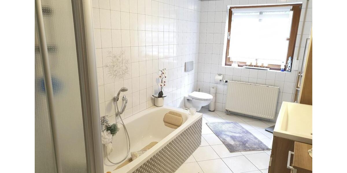 Einfamilienhaus Karlstadt - 6 Zimmer, 164 m&sup2;, 375.000&euro; | Angebot:26759987