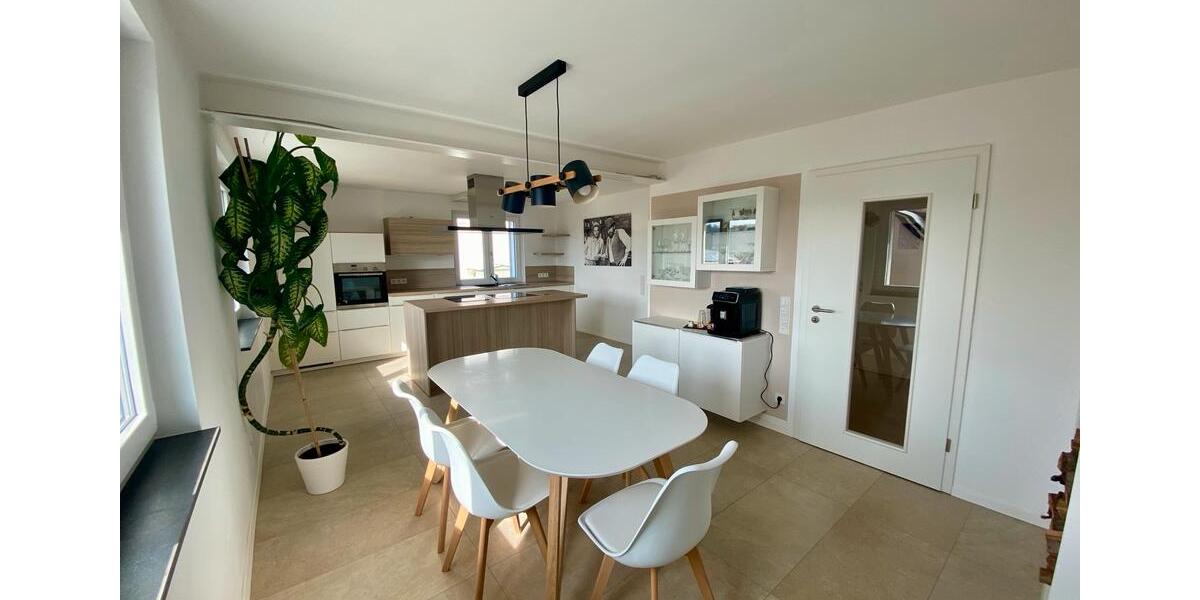 Einfamilienhaus Werneck - 6 Zimmer, 150 m&sup2;, 1.900&euro; | Angebot:25590830