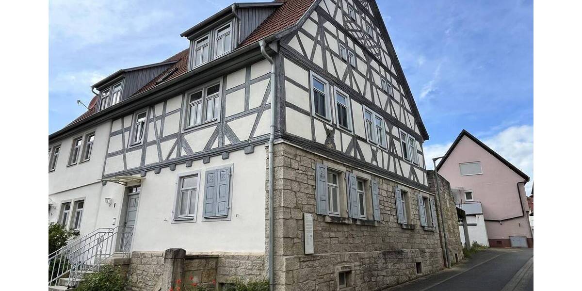 Mehrfamilienhaus, Wohnhaus Grünsfeld - 7 Zimmer, 360.000&euro; | Angebot:25706832
