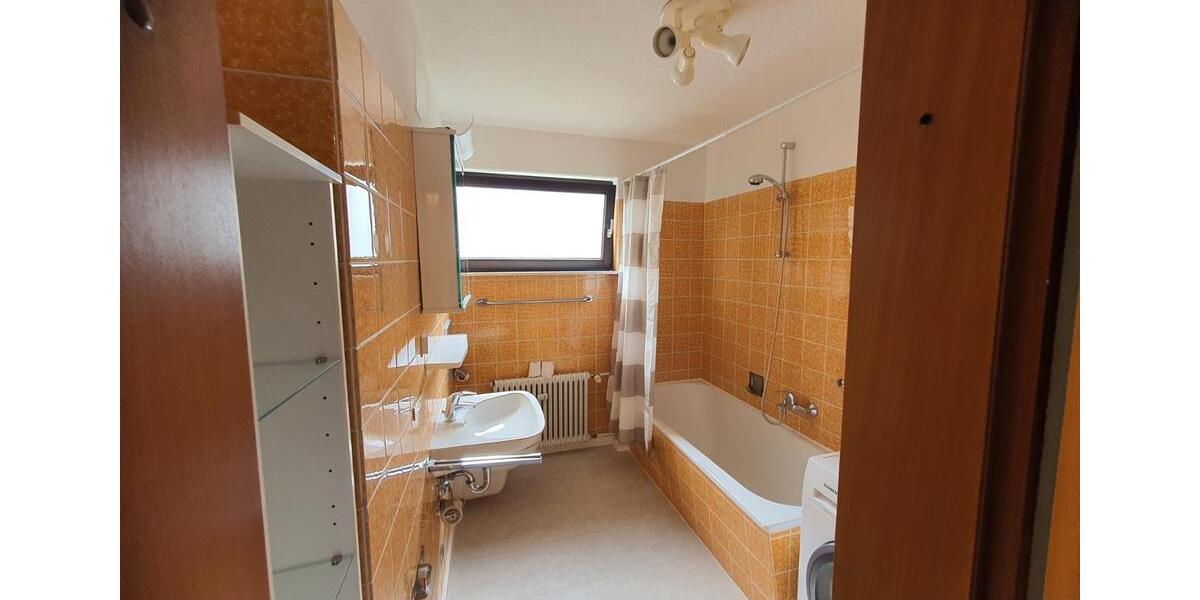 Etagenwohnung Höchberg - 3 Zimmer, 89 m&sup2;, 1.280&euro; | Angebot:26123357