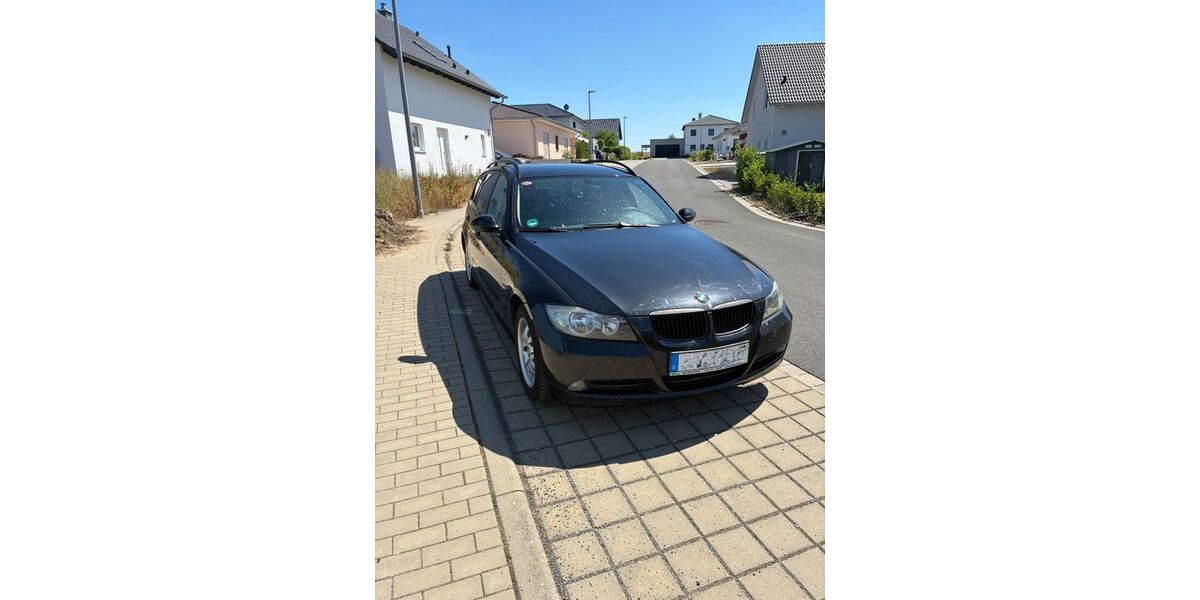 BMW 320 333.333 km 2.650 &euro; Wiesentheid 97353