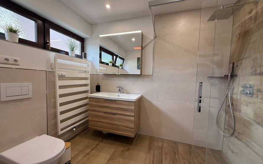 Attraktives Wohnen in Veitshöchheim Frisch sanierte 4-Zimmer-Wohnung zum Kauf!