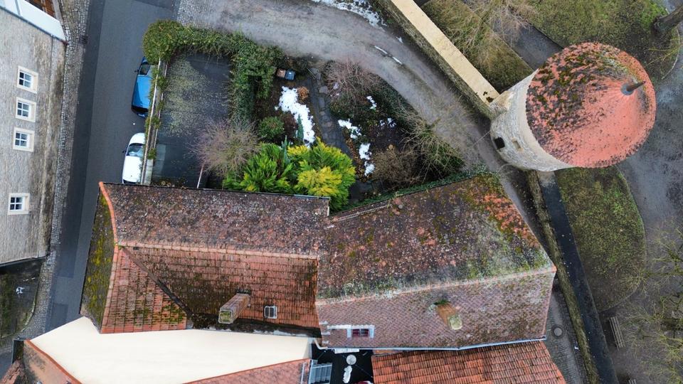 Einfamilienhaus Dettelbach - 7 Zimmer, 177 m&sup2;, 199.000&euro; | Angebot:26185712