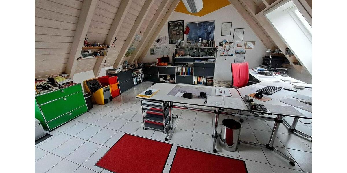 Dachgeschoßwohnung Bergrheinfeld - 5 Zimmer, 166 m&sup2;, 460.000&euro; | Angebot:24840142