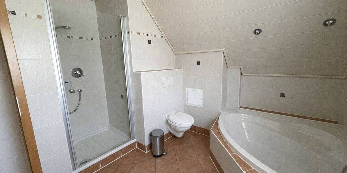 Einfamilienhaus Kirchheim - 6 Zimmer, 185 m&sup2;, 560.000&euro; | Angebot:26582171