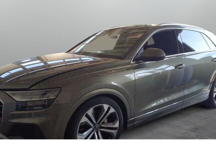 Audi Q8 74.500 km 65.980 € Würzburg 97076