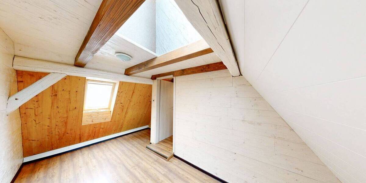 Mehrfamilienhaus, Wohnhaus Kitzingen Repperndorf - 6 Zimmer, 225 m&sup2;, 385.000&euro; | Angebot:25997026