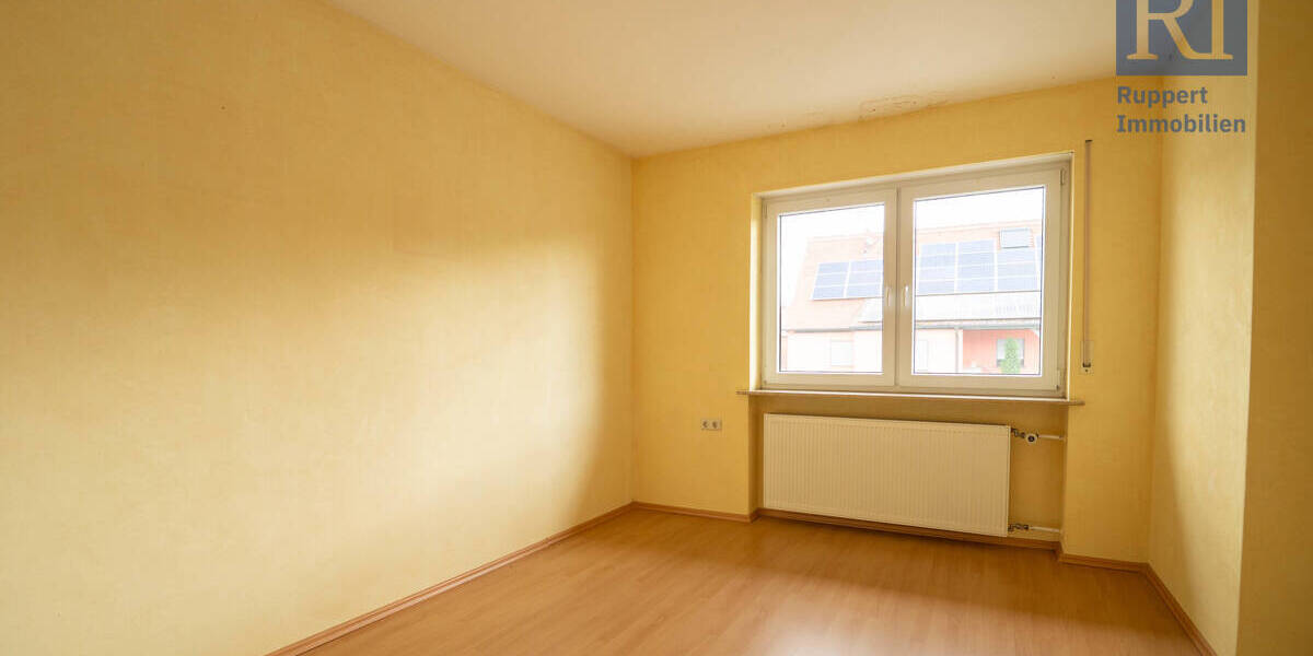 Mehrfamilienhaus, Wohnhaus Schwarzach am Main Stadtschwarzach - 7 Zimmer, 191 m&sup2;, 389.000&euro; | Angebot:21889230