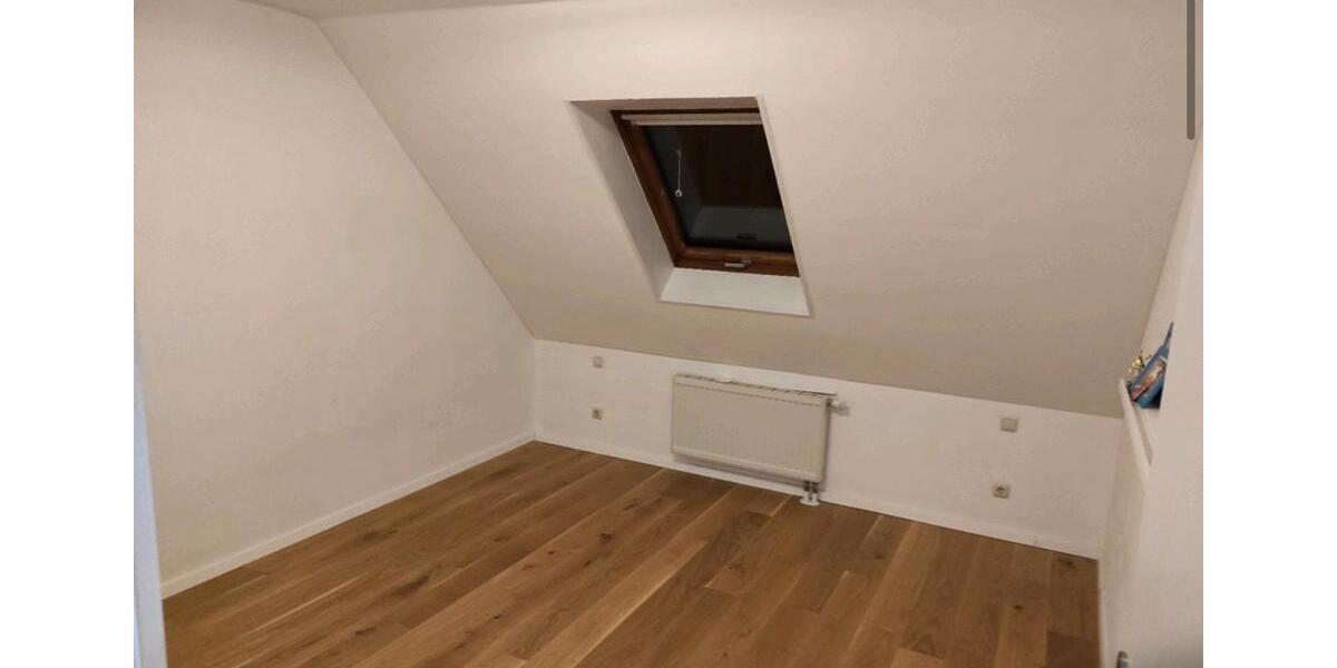 Etagenwohnung Ippesheim - 5 Zimmer, 126 m&sup2;, 269.000&euro; | Angebot:27203746