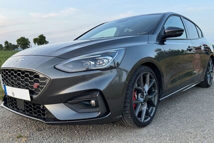 Ford Focus 23.000 km 23.900 &euro; Wiesentheid 97353