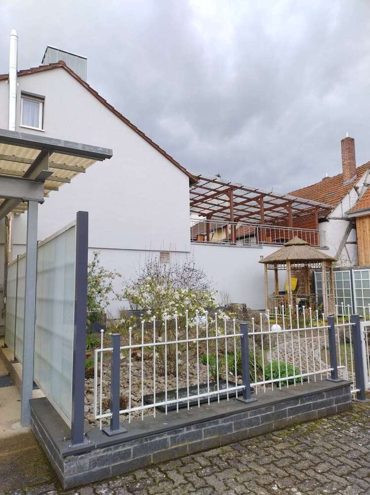 Haus zum Kaufen in Thüngersheim 395.000 € 224 m²