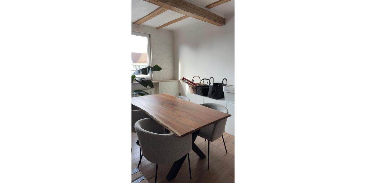 Dachgeschoßwohnung Tauberbischofsheim - 3 Zimmer, 75 m&sup2;, 800&euro; | Angebot:26690180