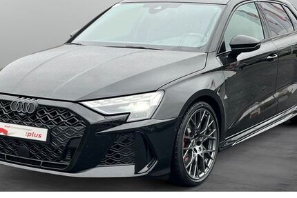 Audi RS3 2.000 km 74.980 € Kitzingen 97318