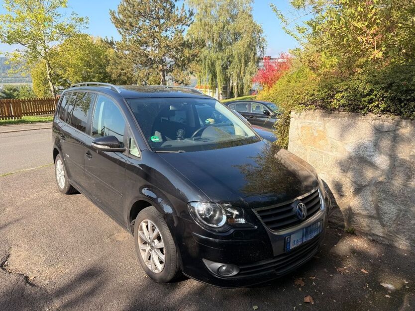 VW Touran 184.000 km 6.000 € Lauda 97922