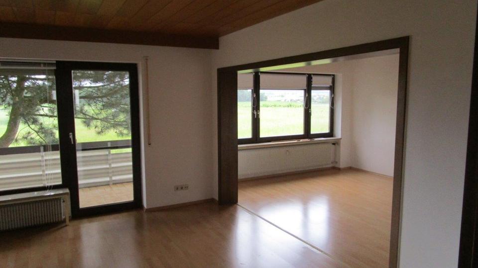 Mehrfamilienhaus, Wohnhaus Röthlein - 8 Zimmer, 239 m&sup2;, 450.000&euro; | Angebot:26432113