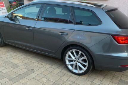Seat Leon 104.000 km 14.990 € Werneck/Eßleben 97440
