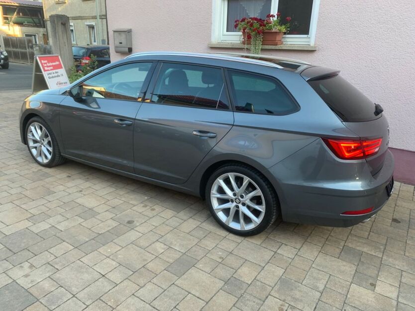 Seat Leon 104.000 km 14.990 € Werneck/Eßleben 97440