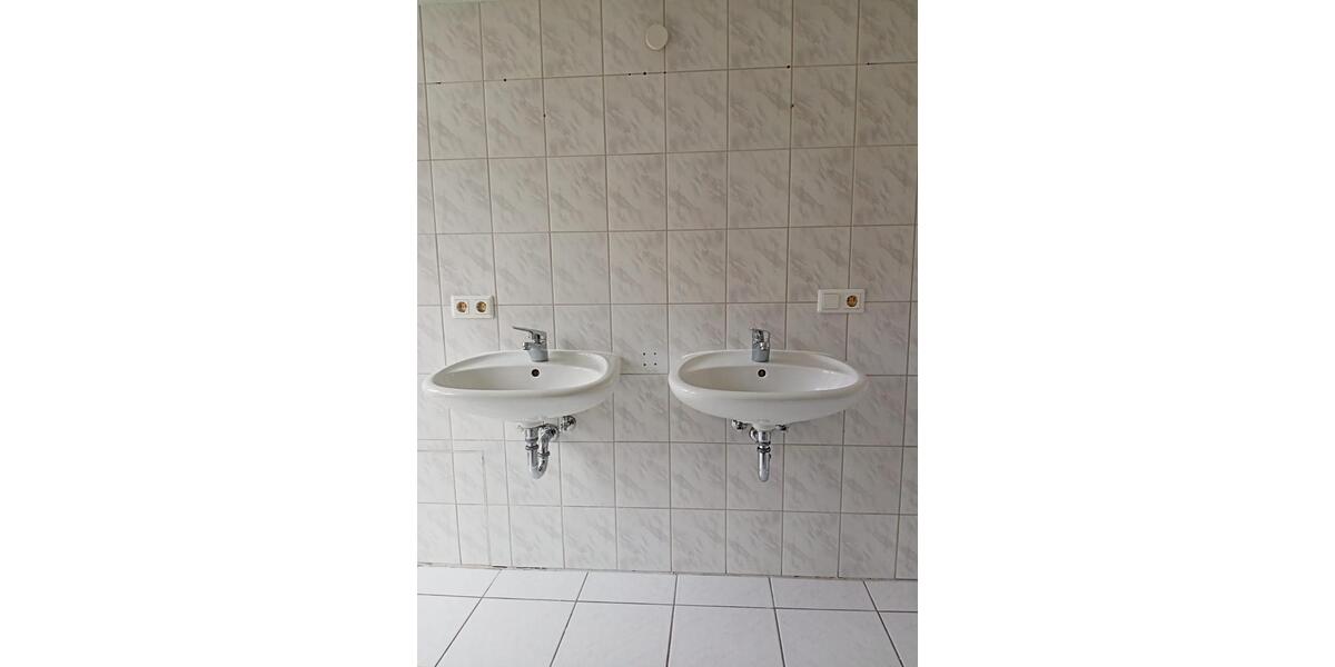 Etagenwohnung Urspringen - 4.5 Zimmer, 128 m&sup2;, 880&euro; | Angebot:26228432