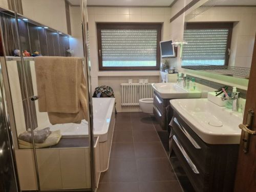 2-Familienhaus + ELW mit malerischem Ausblick in 97250 Erlabrunn Würzburg (ID 10466) - Mehrfamilienhaus, Wohnhaus Erlabrunn Erlabrunn , Unterfr | Angebot:22109882