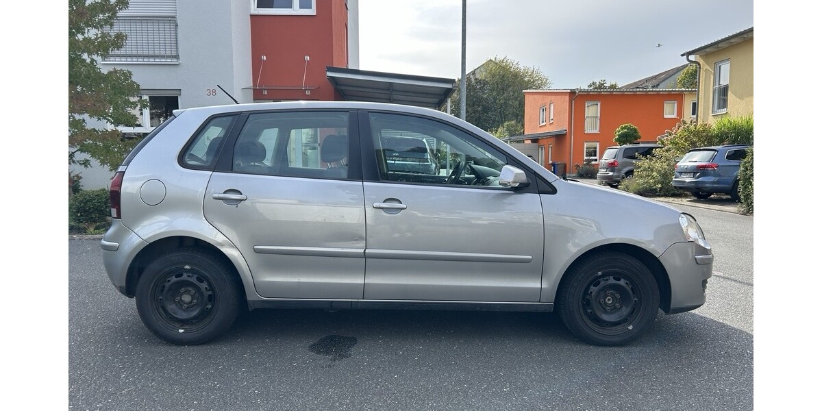 VW Polo 238.345 km 2.799 € Würzburg 97070