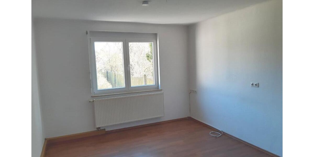 Doppelhaushälfte Wiesentheid - 4.5 Zimmer, 93 m&sup2;, 320.000&euro; | Angebot:26698019