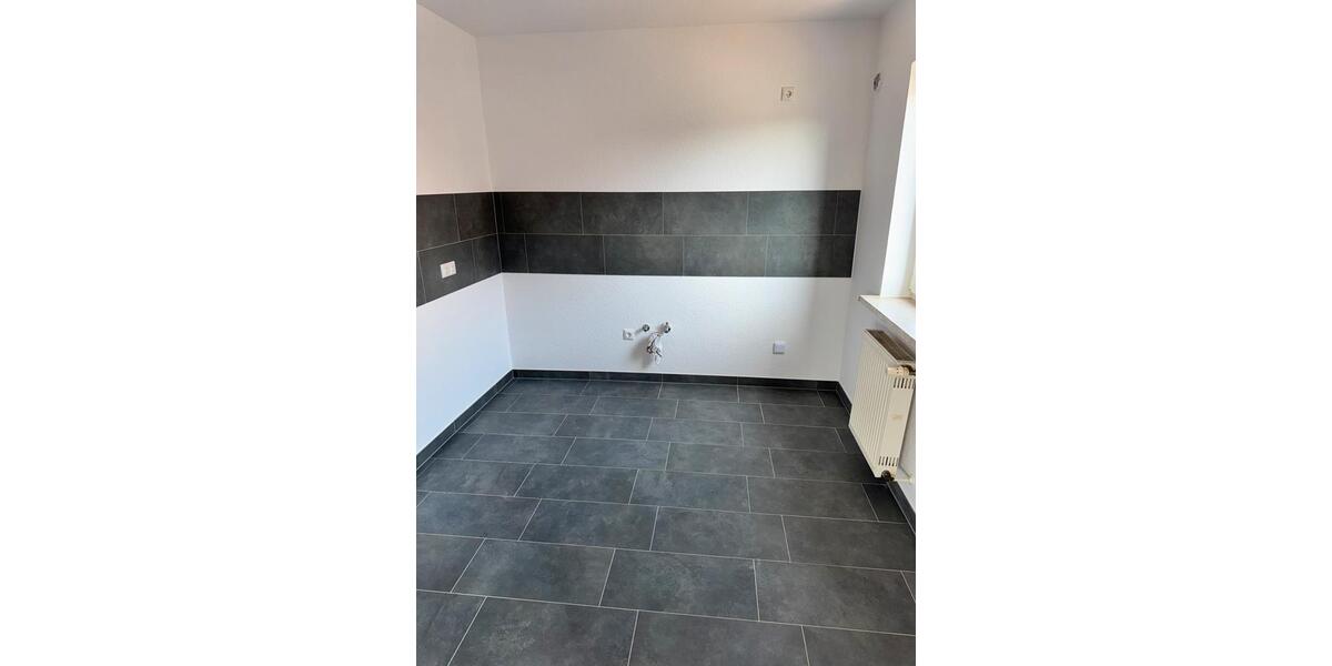 Etagenwohnung Röthlein - 3 Zimmer, 74 m&sup2;, 695&euro; | Angebot:25395590