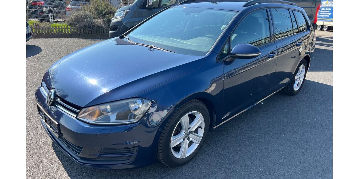 VW Golf 274.500 km 4.999 &euro; Würzburg 97076
