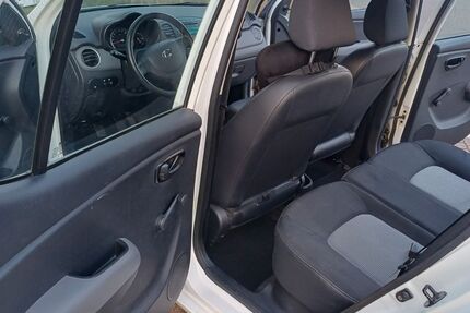 Hyundai i10 143.500 km 2.222 &euro; Zell 97299
