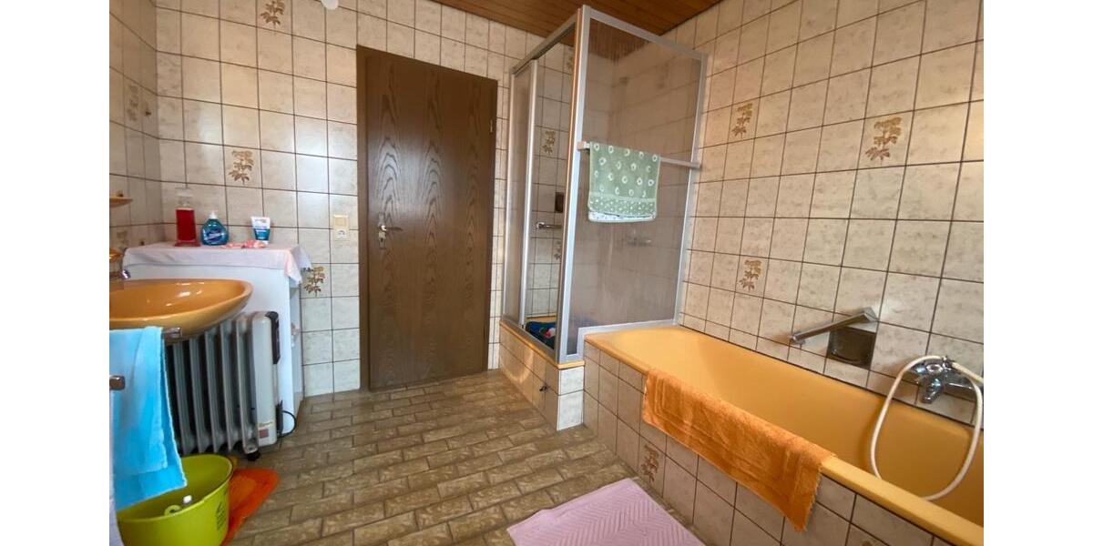 Einfamilienhaus Grünsfeld - 6 Zimmer, 170 m&sup2;, 1.600&euro; | Angebot:25018721