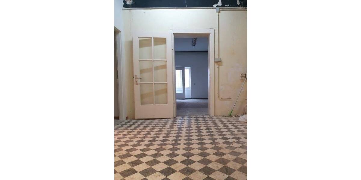 Gewerbliche Fläche am Sanderring - mit der Option auf Wohnen zimmer