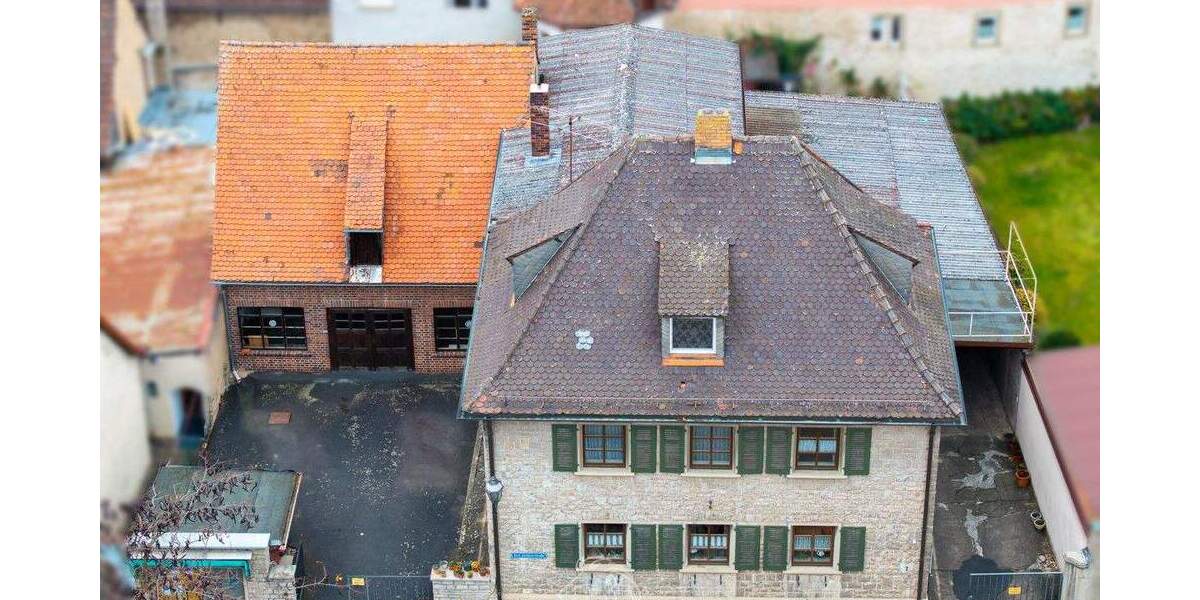 Mehrfamilienhaus, Wohnhaus Volkach - 9 Zimmer, 212 m&sup2;, 397.000&euro; | Angebot:23852733